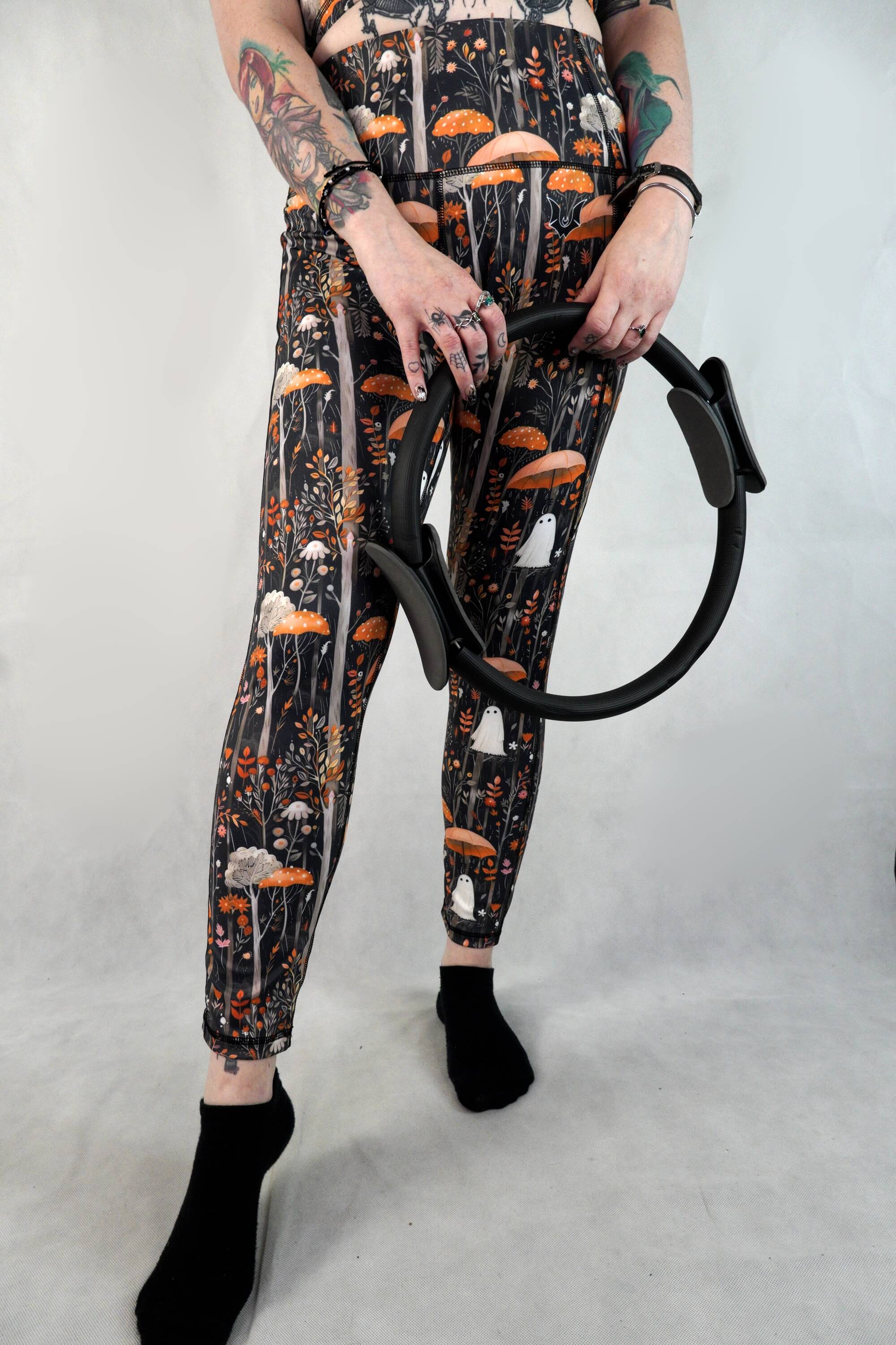 Autumn Ghost - Side Pocket Leggings