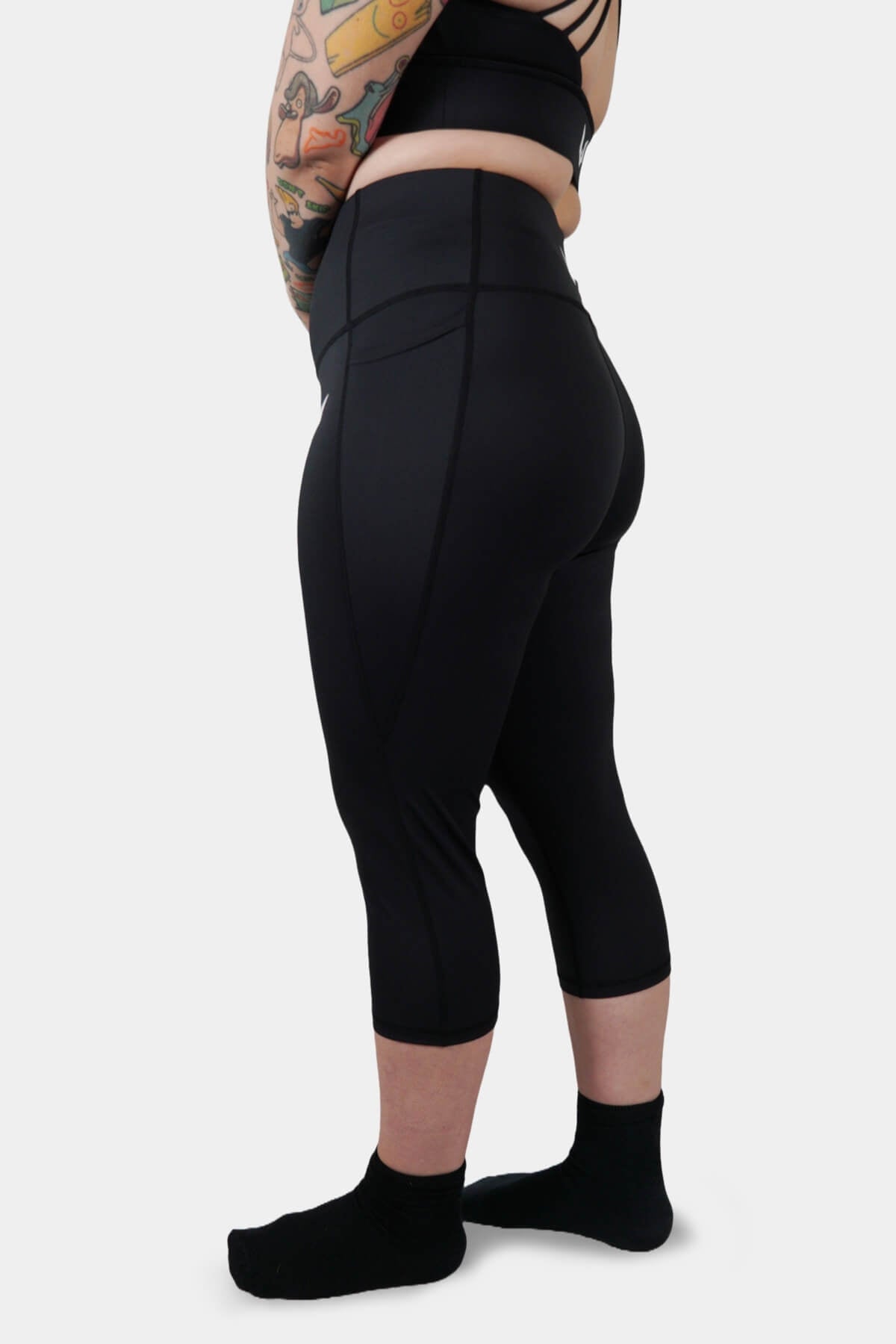 Gothica Black Capri Side Pockets