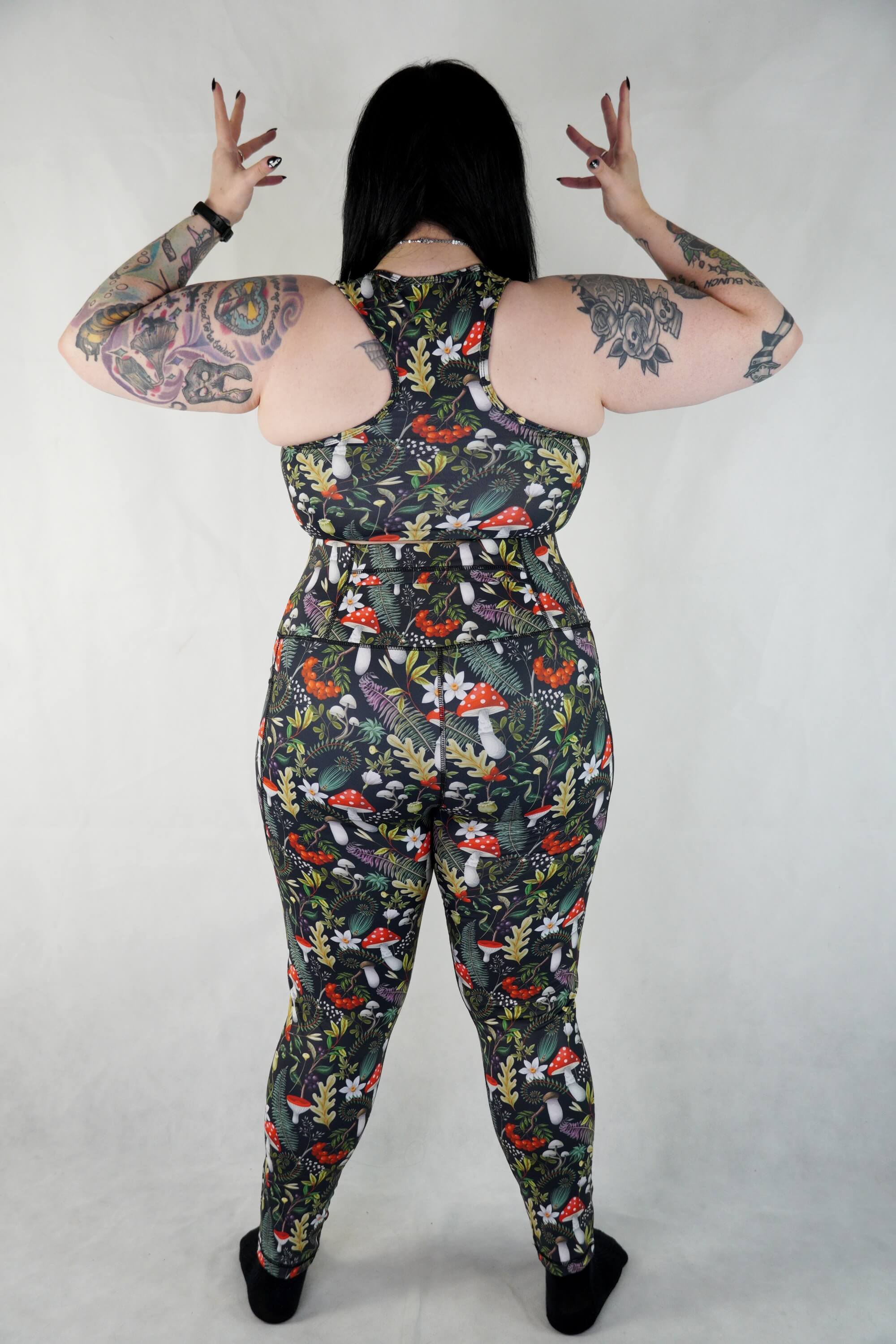 The Hollow Grove - Side Pocket Leggings
