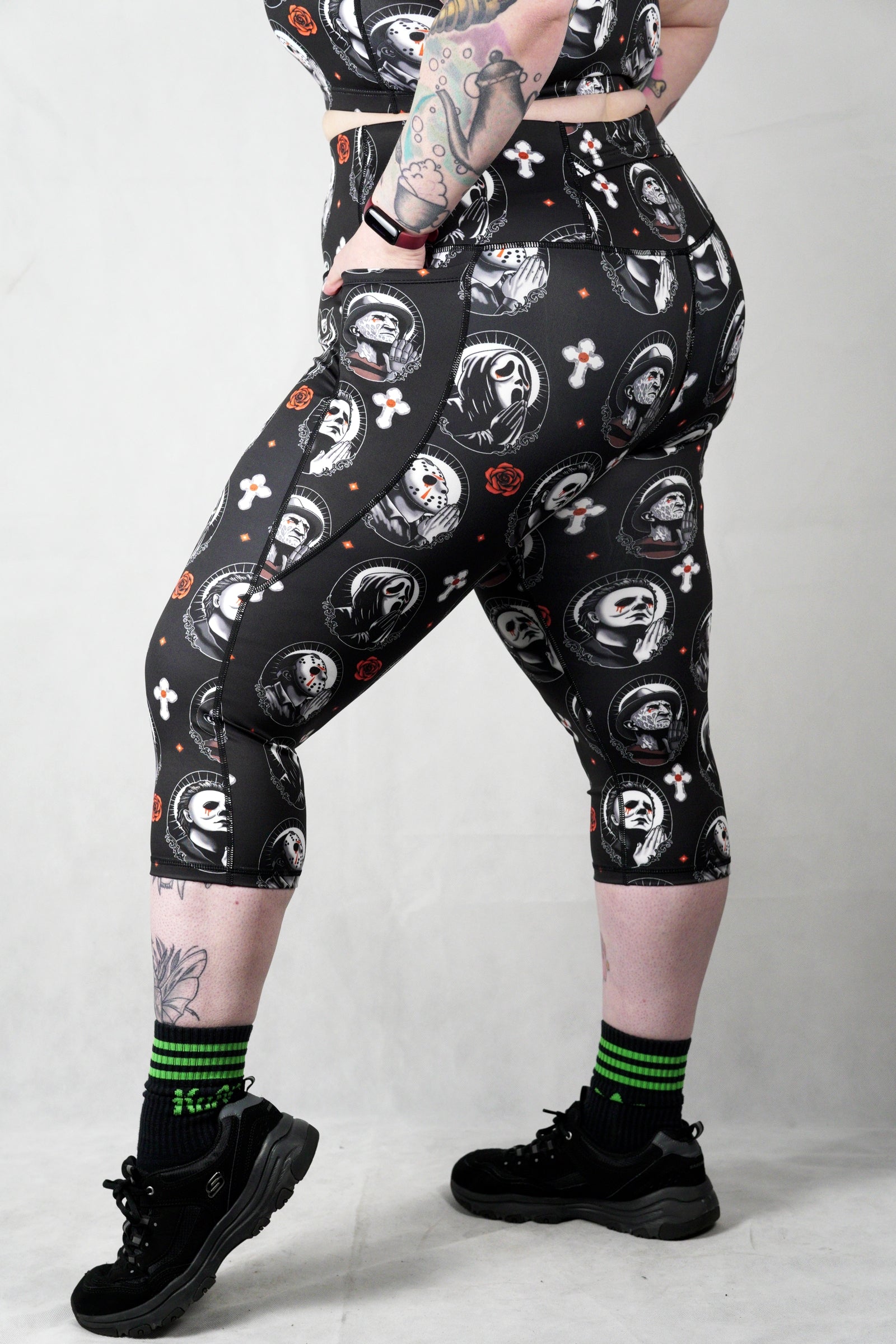 Horror Pray - Capri Side Pockets