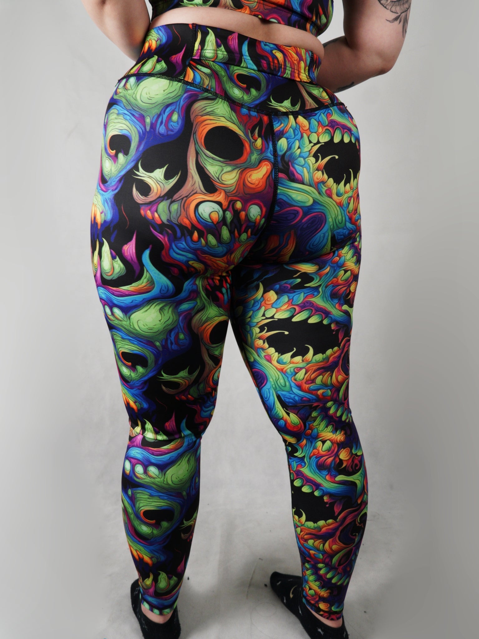 Psycho-Delic Skulls - Full Length Leggings