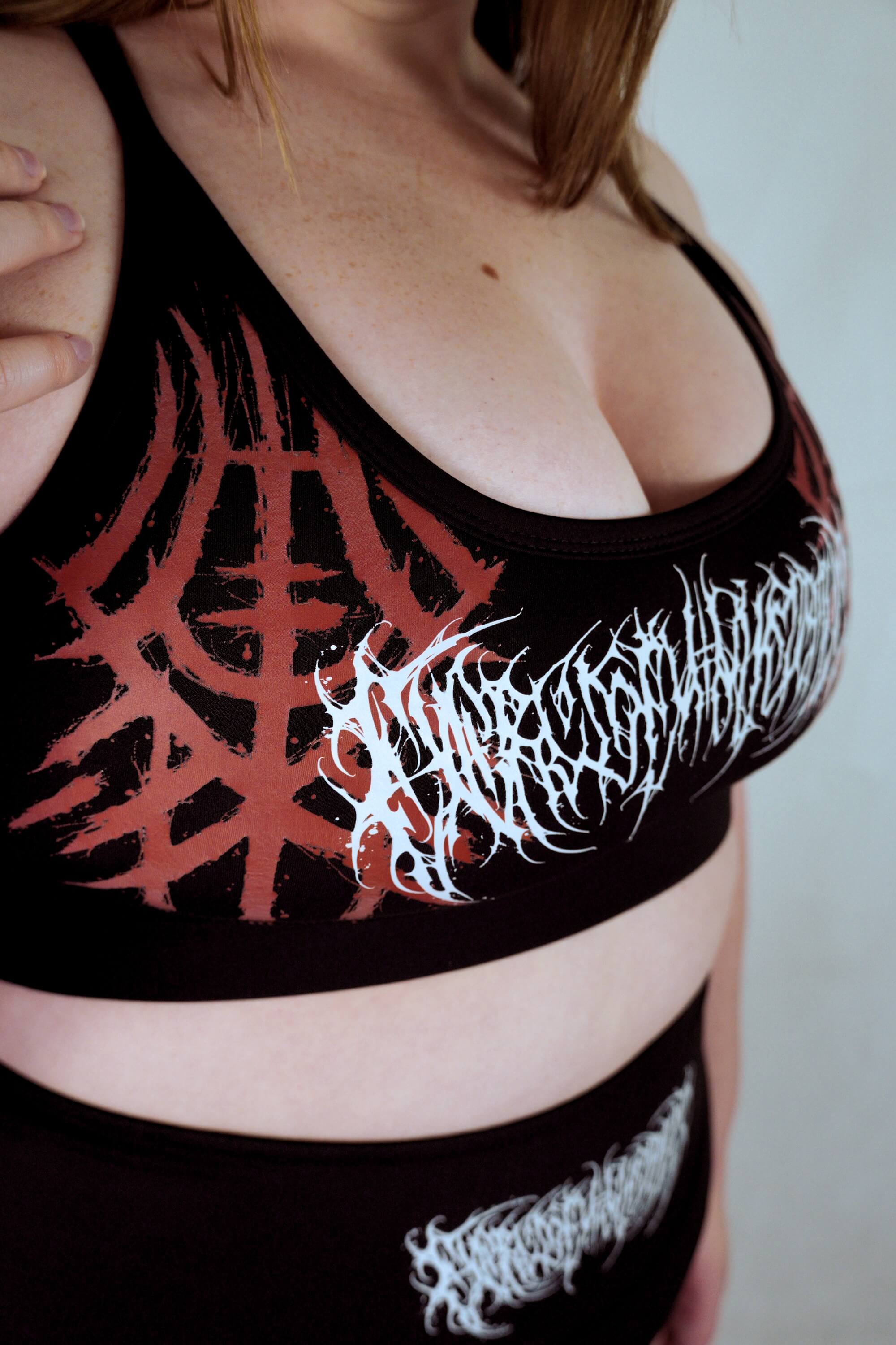 Skadi - 'Hardcore' Adjustable Crop Tops