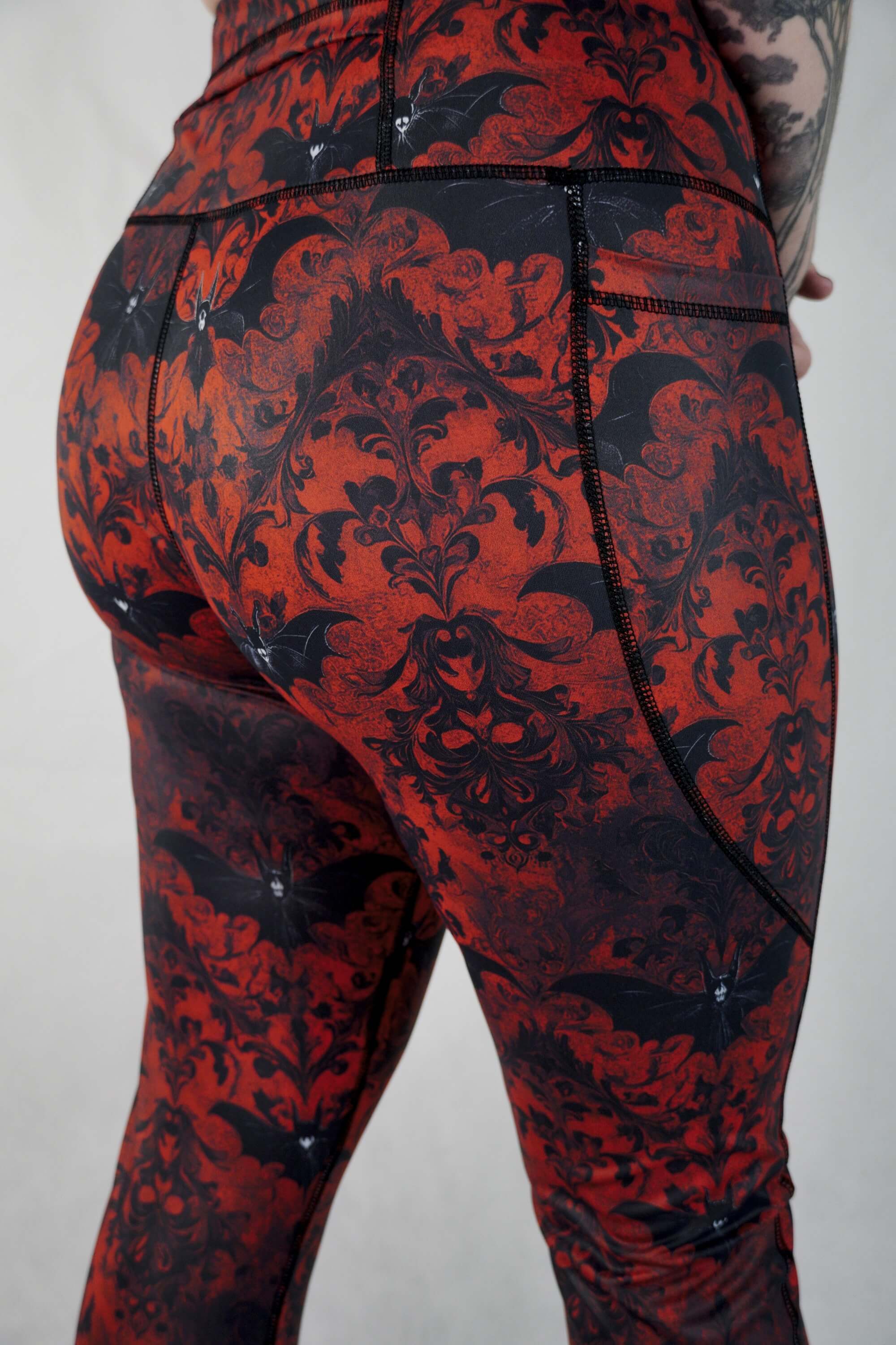 Velvet Fang - Side Pocket Leggings