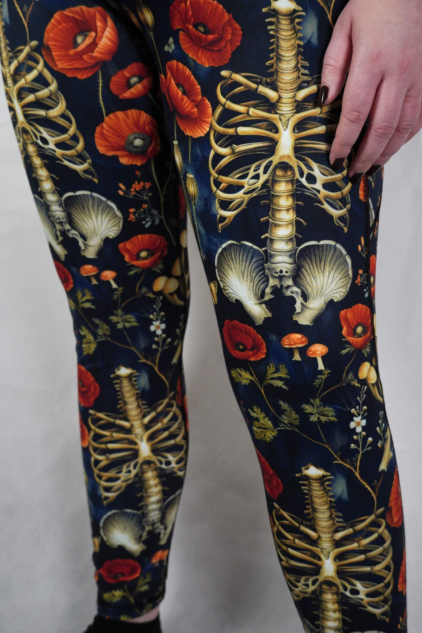 Skeleton Poppy's - Side Pocket Leggings